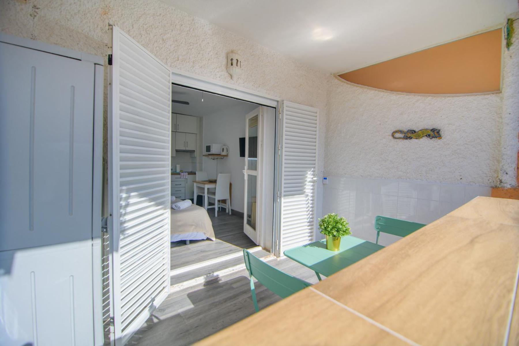 Natura Mediterranea Estudio Naturista Primera Linea Con Piscina Vera Buitenkant foto
